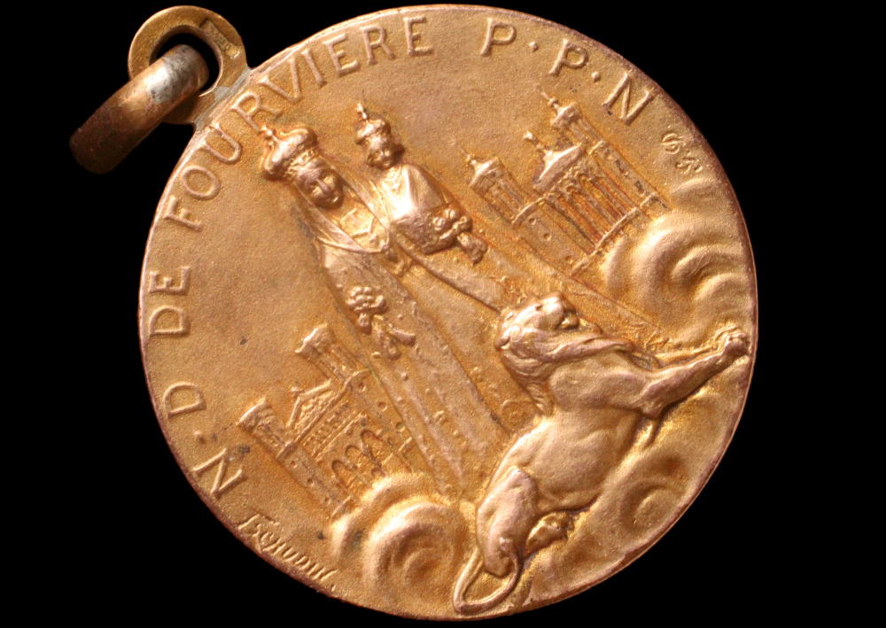 アンティークアナスタシア 神戸北野町 聖母のメダイ ロサ・ミスティカ